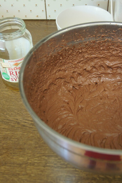 Rice malt syrup chocolate cake recipe DSC05746