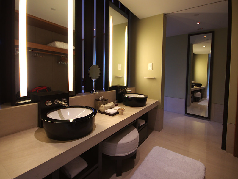 bathroom - capella singapore
