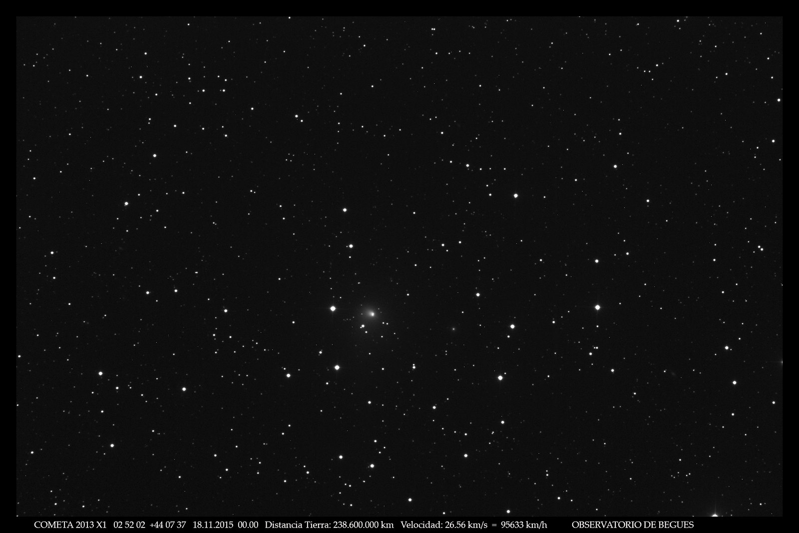 Cometa 2013 X1  18 11 2015