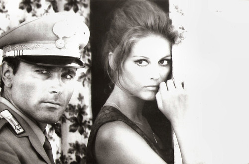 Franco Nero and Claudia Cardinale in Il giorno della civetta (1967)