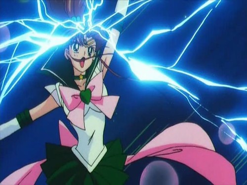 Sailor_Moon_SuperS_Sailor_Jupiter_using_the_Supreme_Thunder_attack