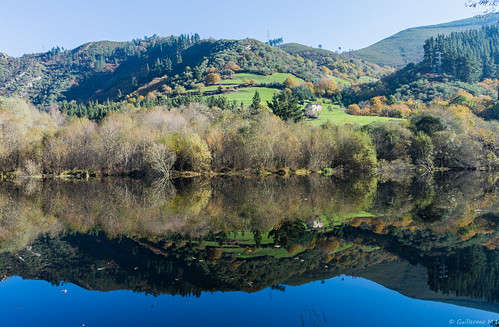 landscapes agua nikon asturias paisaje reflejo nikkor colina turismo reflexion aire libre embalse waterscapes ladera 18140 d3200 nikonflickraward guillerml