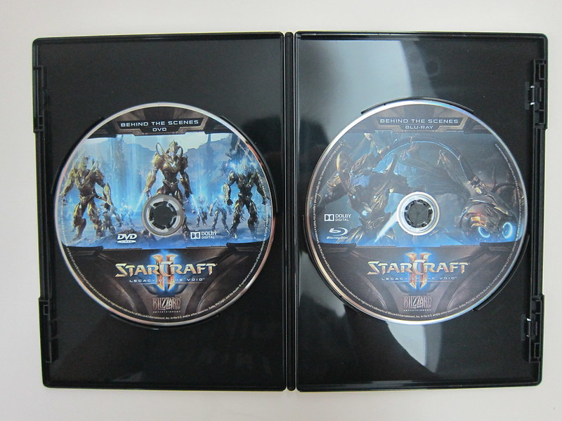 StarCraft 2 – Legacy of the Void – Collector's Edition - Behind The Scenes Inside