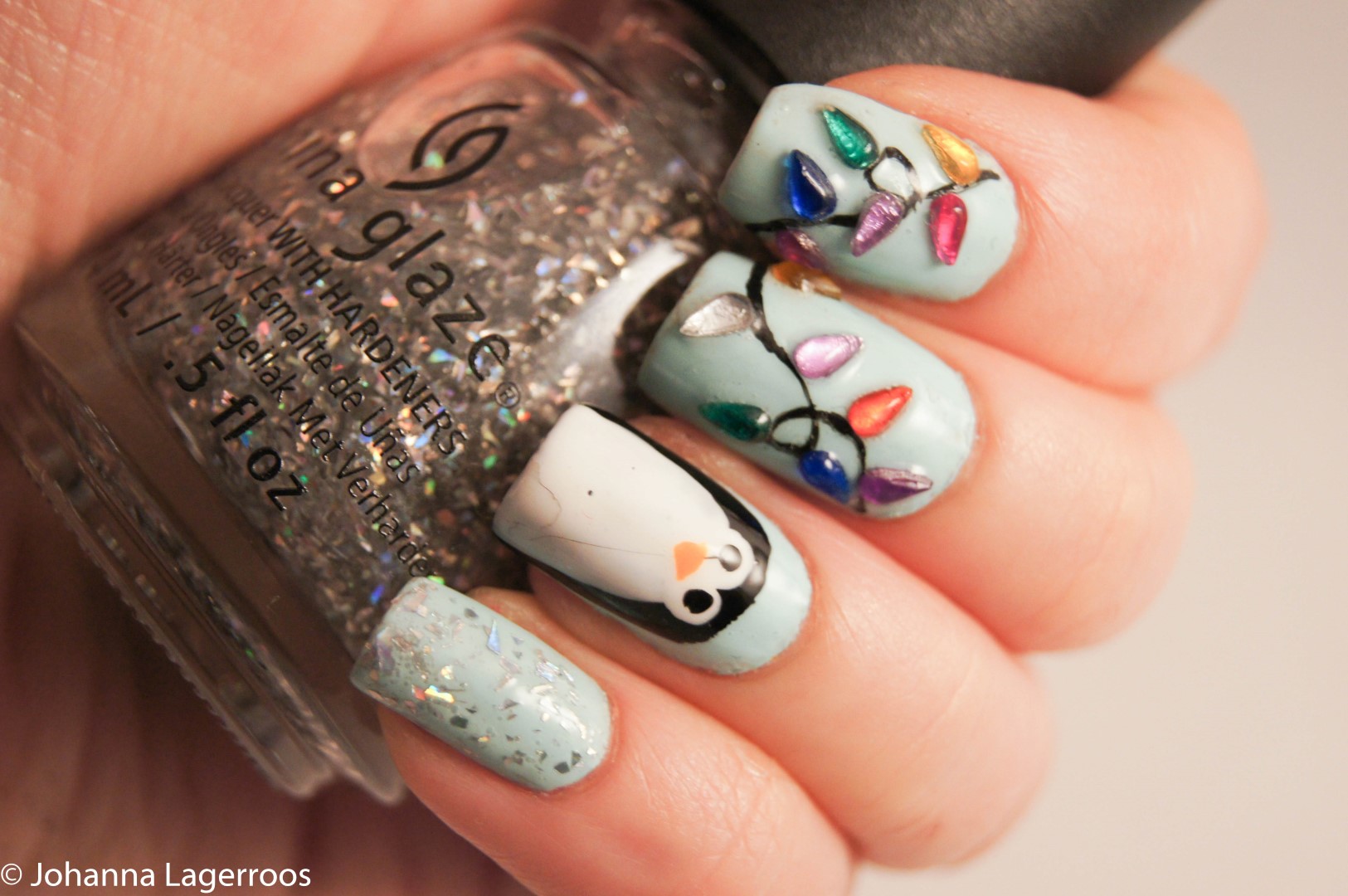Penguin nails