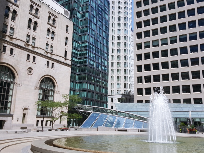 Commerce Court fountain