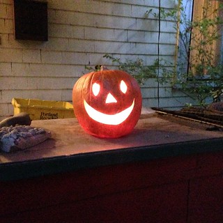 Cheerful pumpkin (hdr)