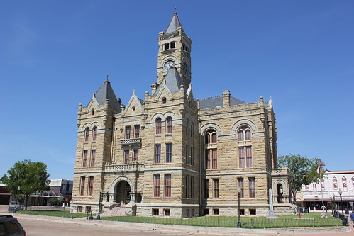 texas historic courthouse smalltown hallettsville lavacacounty
