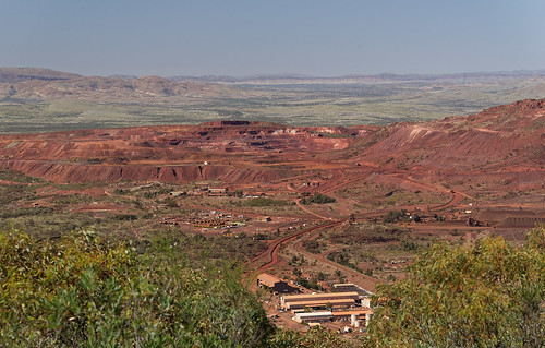 rock iron mine ore ironore pilbara