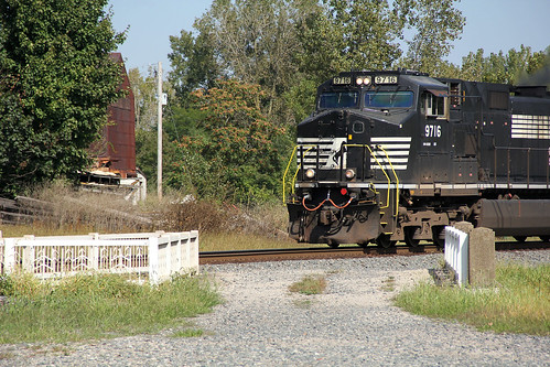 norfolksouthern bucyrusohio ns9716 norfolksoutherntrains colsan toledoohiocentral nssanduskydistrict