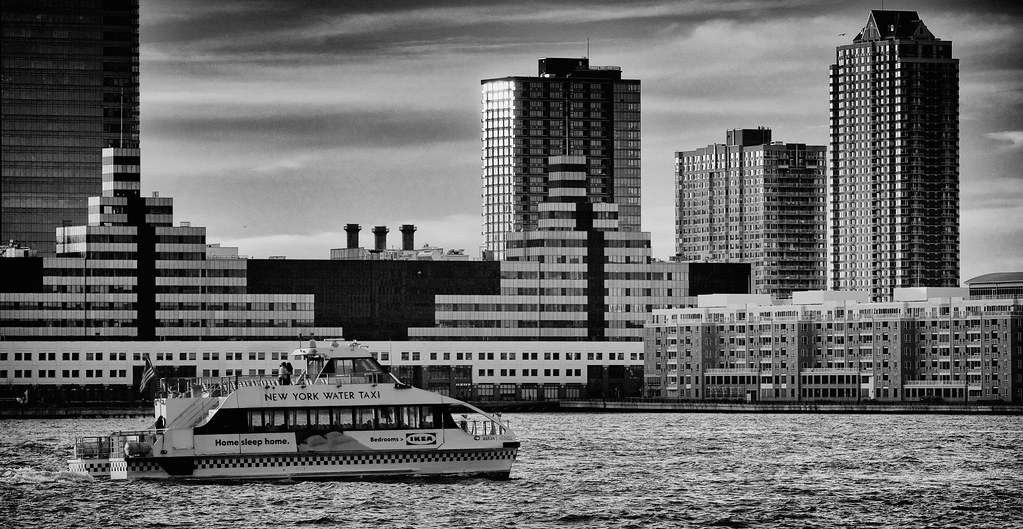 New York Water Taxi BNW