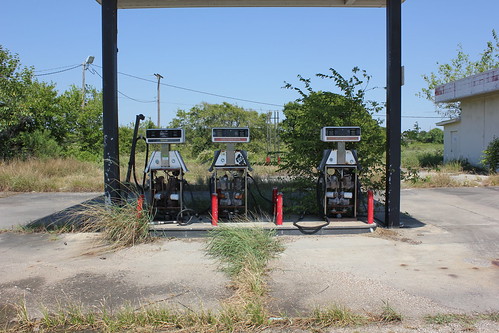 abandoned texas gasstation palacios matagordacounty