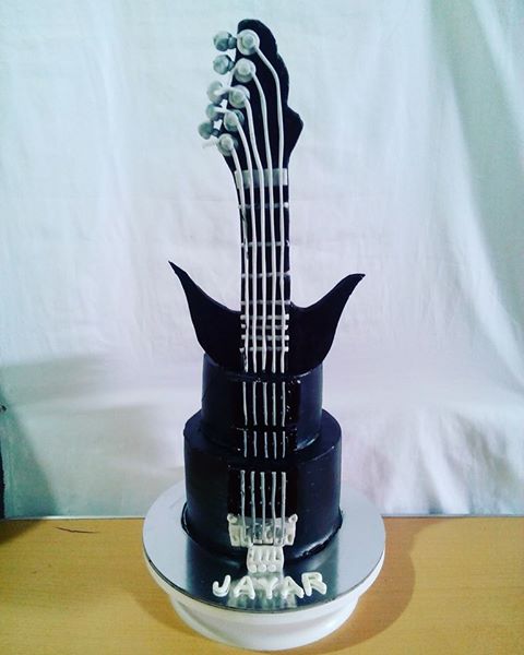 Guitar Themed Cake by Sharyl Jane Mangaron Alo‎