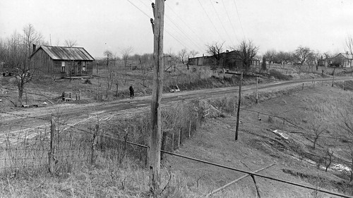 poverty road county new wood trees houses windows roof winter ohio house green metal rural fence fire wire mine andrews utility 11 historic rush frame poles siding residence perry demolished dilapidated shacks residences dwellings dwelling ca1940 straitsville ohioguidecollection