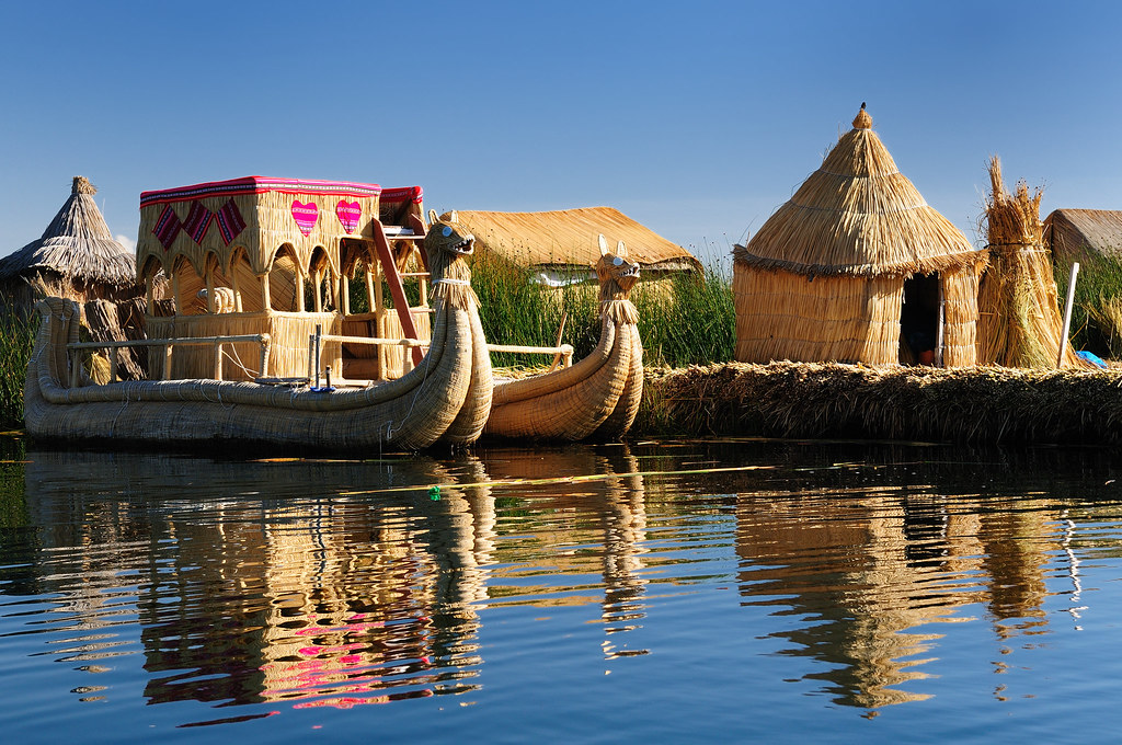 Visite des îles flottantes des Indiens Uros sur le lac Titicaca