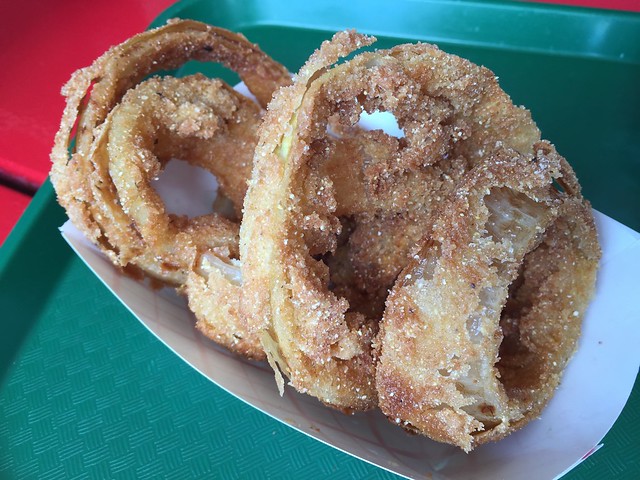 Babe's onion rings - Red Mill Burgers