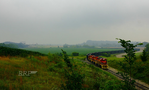 railroad rain fog train indiana southern coal emd sd402