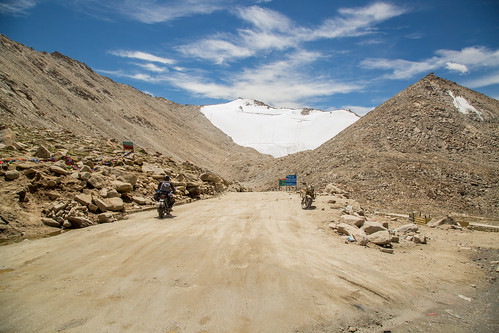 lehtrip chang la kaccha road pass bike trip ladakh