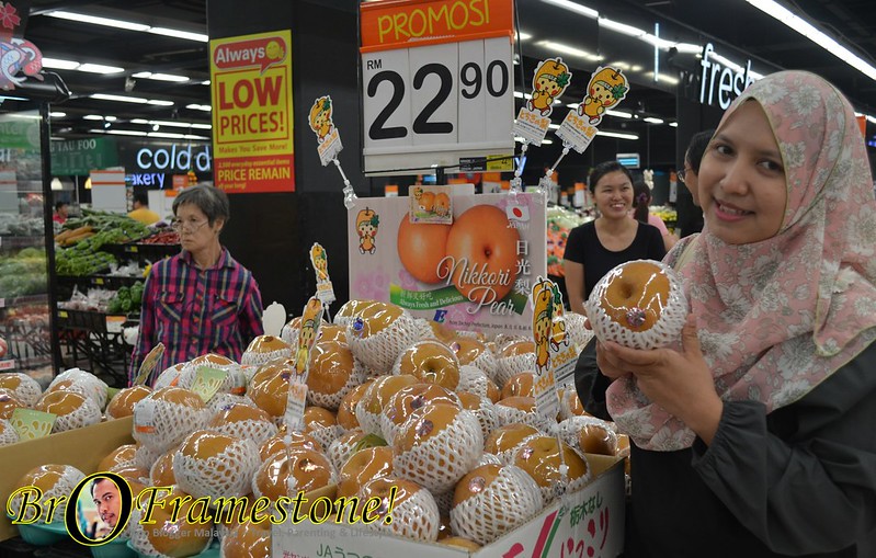 Majlis Pelancaran Nikkori Pear dan Ibaraki Japanese Sweet Potatoes di Aeon Big, Mid Valley