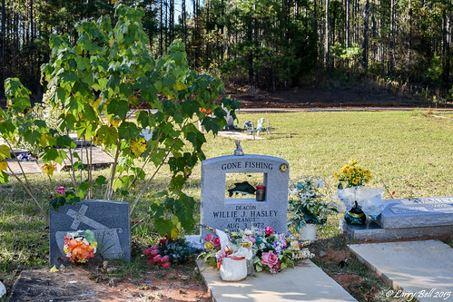 cemetery us unitedstates alabama chapman georgiana butlercounty larrybell larebel larebell kenziechapelcemetery