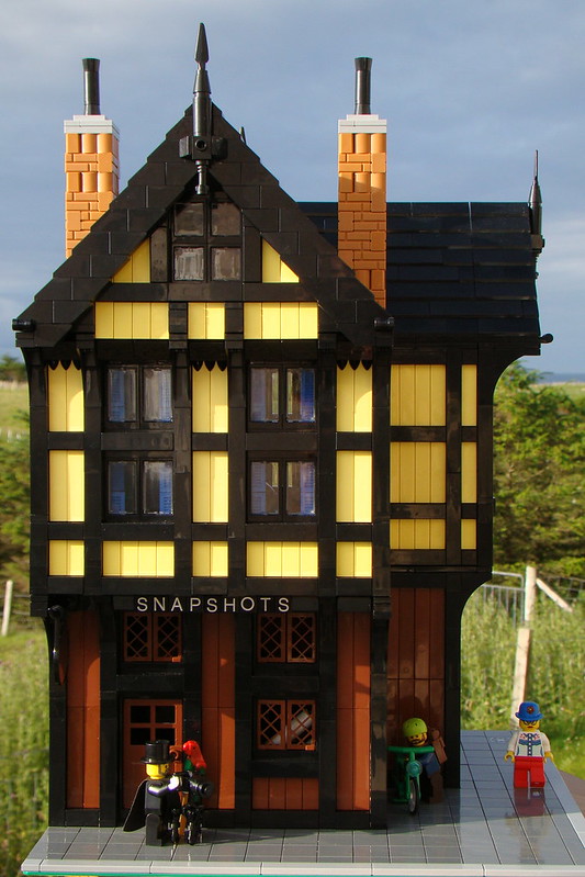 Tudor Style Photographer's - Custom Lego Modular Building