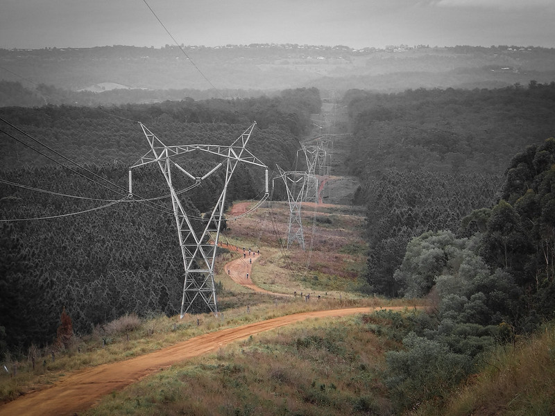 Riding unterh the Powerlines