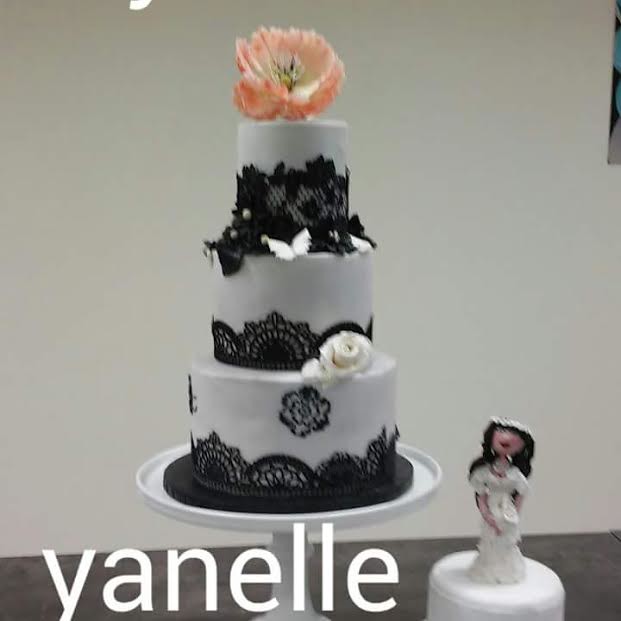 Wedding Cake by Kahina Bousseksou