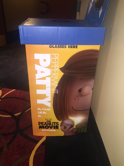 Peppermint Patty 3D glasses box.