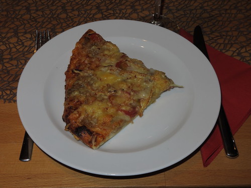Thunfisch-Pizza (Viertel)