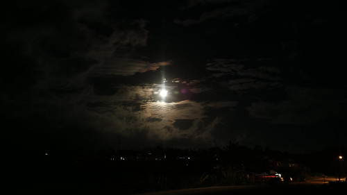 moon lighttrail