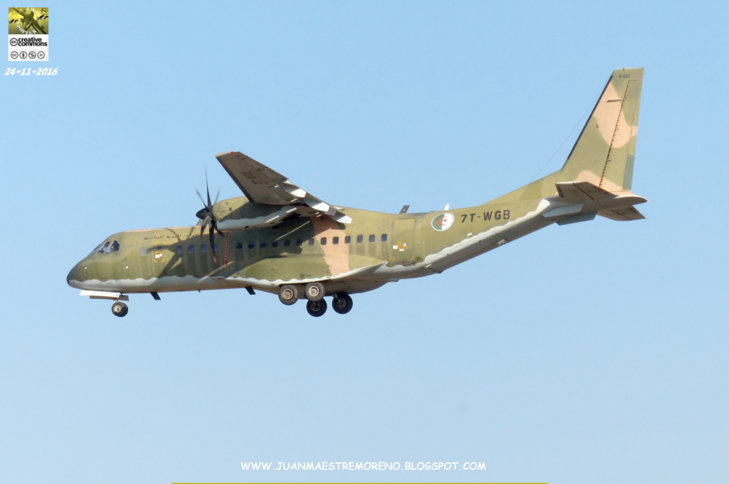 صور طائرات النقل والشحن الجزائرية [  CASA C-295M  ]  - صفحة 6 32525004356_ecabca52c9_o