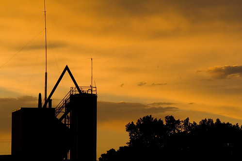 trees sunset orange minnesota silhouette elevator grain july 2006 morris