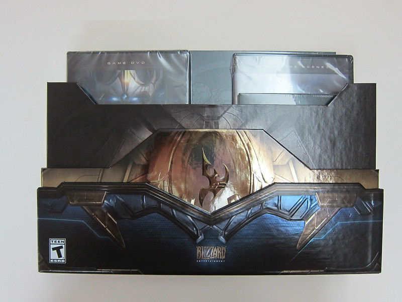 StarCraft 2 – Legacy of the Void – Collector's Edition - Box Open