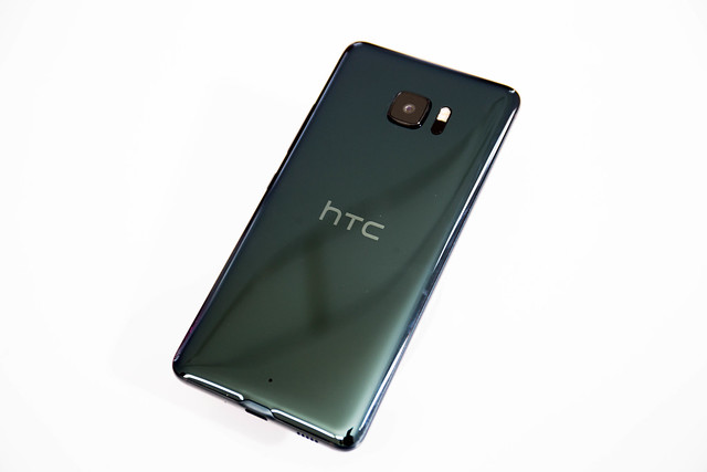 3D 水漾玻璃！ HTC 2017 新設計新機 U Ultra、U Play 發表會快速動手玩！大圖！ @3C 達人廖阿輝
