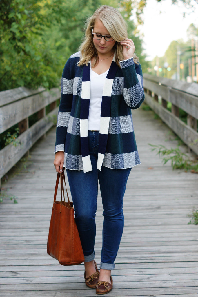Simply Snuggly Cardigan in Forest