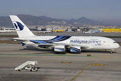 Malaysia Airlines A380-841 9M-MNF BCN 13/12/2015