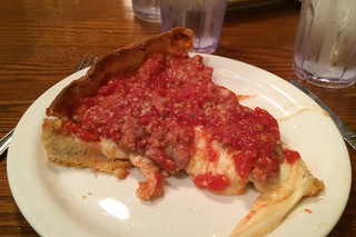 Chicago - Lou Malnati's pizza