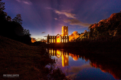 uk blue autumn trees light red england orange reflection fall church water abbey night river nikon ruins ray yorkshire north beam tokina fountains riverbank floodlit d5100