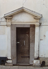 Deshabille doorway