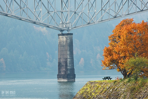 camera two tree fall colors oregon canon river lens table ian eos is picnic mark columbia images ii locks 5d gorge usm cascade sane bridgeofthegods ef100400mm f4556l tablewithaview