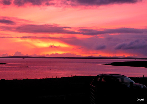 uk greatbritain winter light sea sky panorama seascape car silhouette skyscape dawn islands bay scotland nice orkney december view shoreline calm reflected attractive colourful cloudscape memorable houton scapaflow southisles holmofhouton