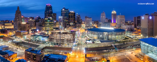 aerial buildings builtstructure city cityscape construction downtown downtowndistrict dusk evening highangleview highrises kansascity midwestusa missouri nopeople panorama panoramaphotography powerandlightdistrict scenic skyline twilight twolighttower twolighttowerconstruction uavaerial unitedstates us