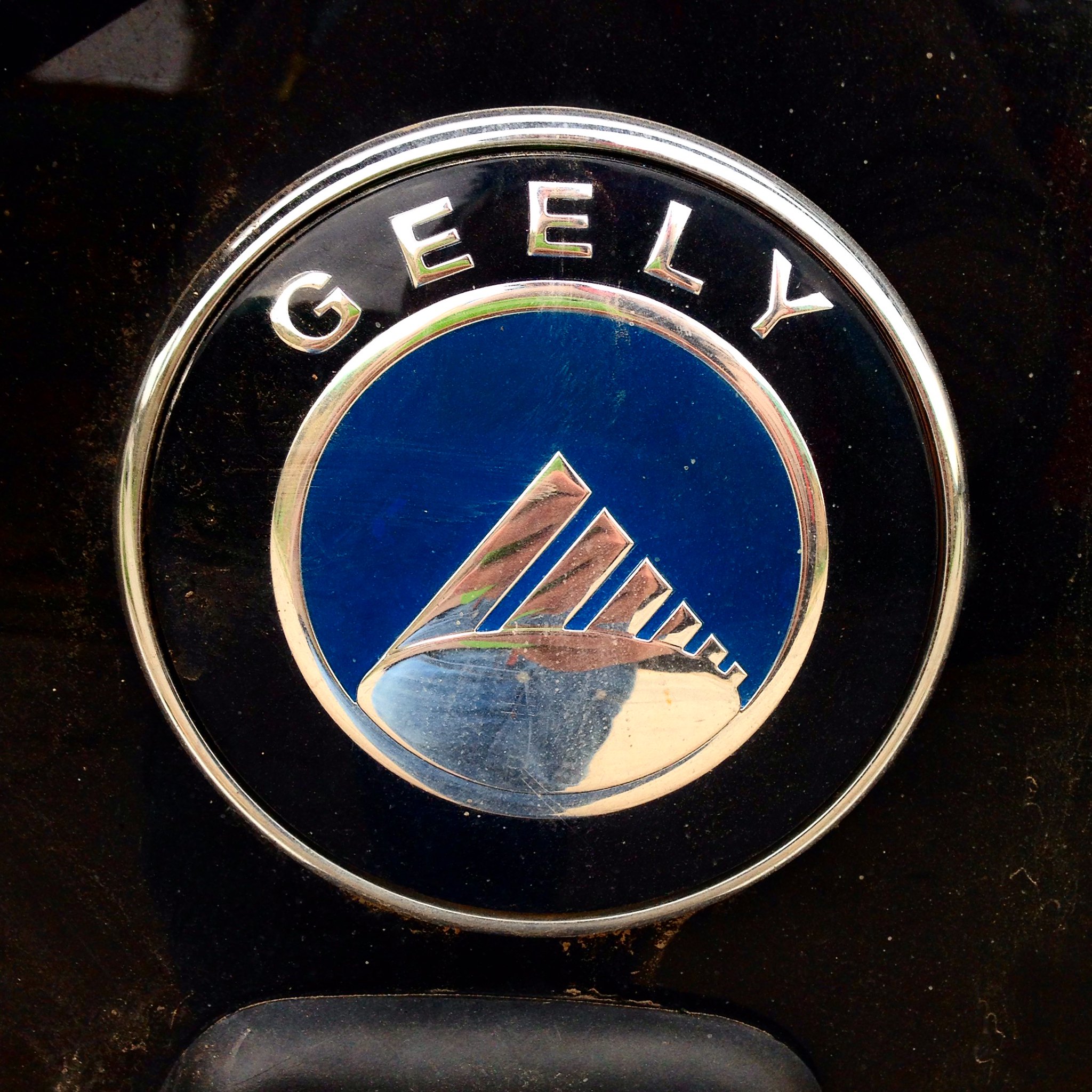 Geely badges - Chile