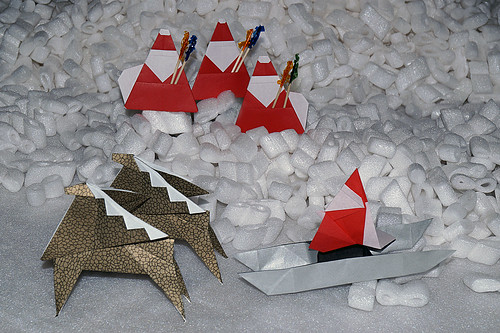 Origami Santa-shaped pick holder (Yuko Fujimoto), Variation of the Origami Santa-shaped chopstick wrapper (Katsuhisa Yamada), Origami Sledge and Origami Reindeer (Kunihiko Kasahara)