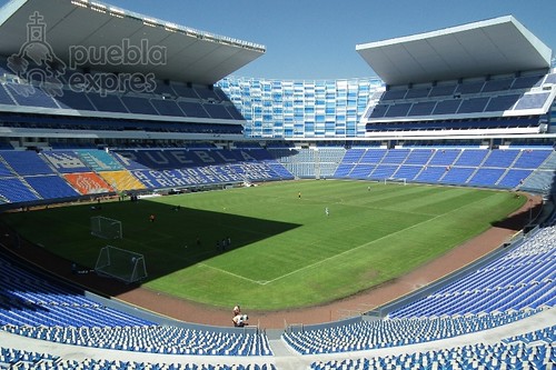 DSCF0077 (Entrenamiento) Puebla FC se prepara para la reinauguración del estadio de fútbol vs Boca Juniors | Liga Bancomer MX Fotografía Lyz Vega / Mara González / Manuel Vela para Mv Fotografía Profesional / Edición y retoque www.pueblaexpres.com
