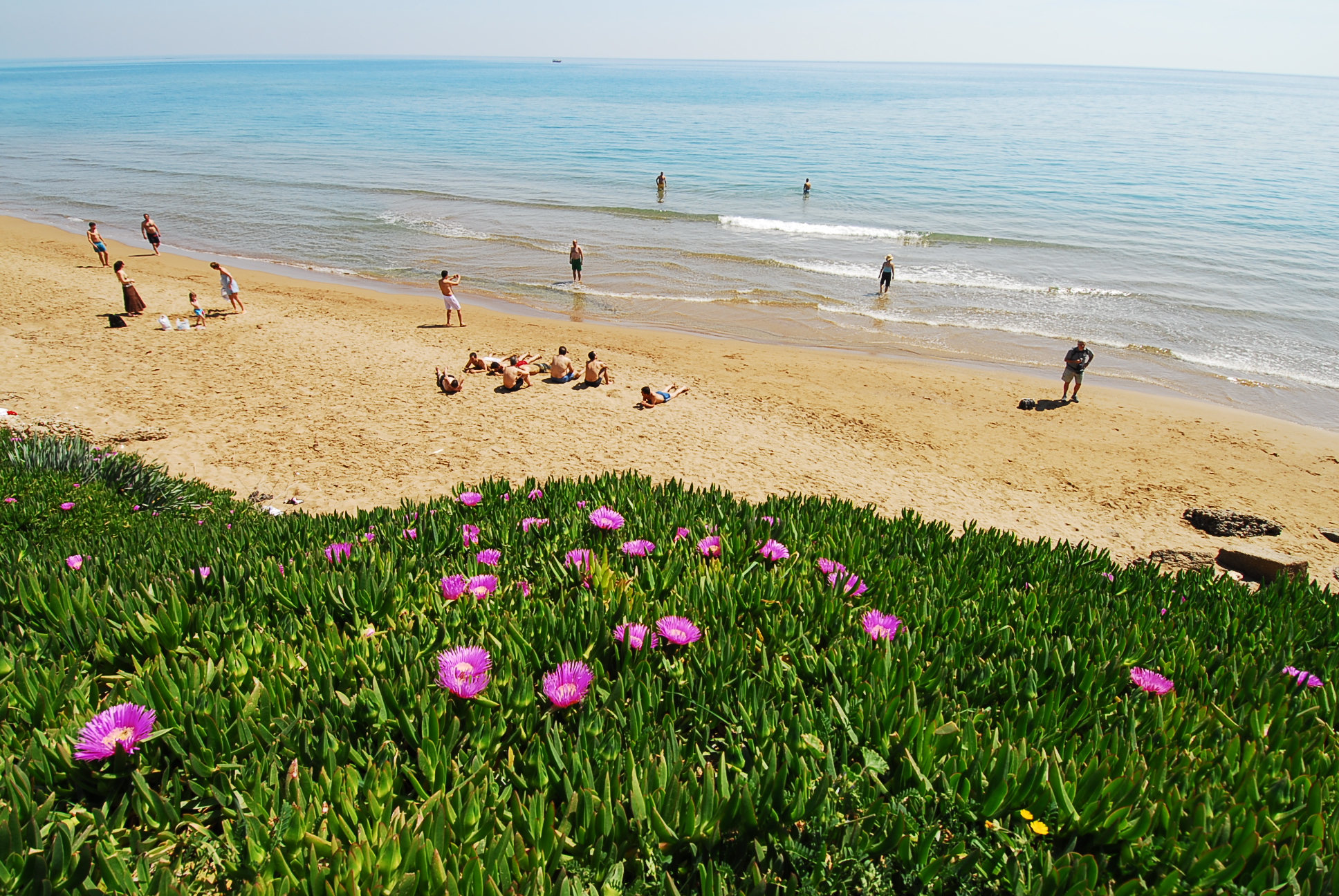 Где отдохнуть в мае 2024 на море. Сиде в мае. Сиде пляж. Красивые пляжи Турции. Сиде климат.