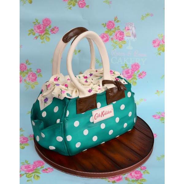 Handbag Cake from Roses and Bows Cakery by Karen Keaney