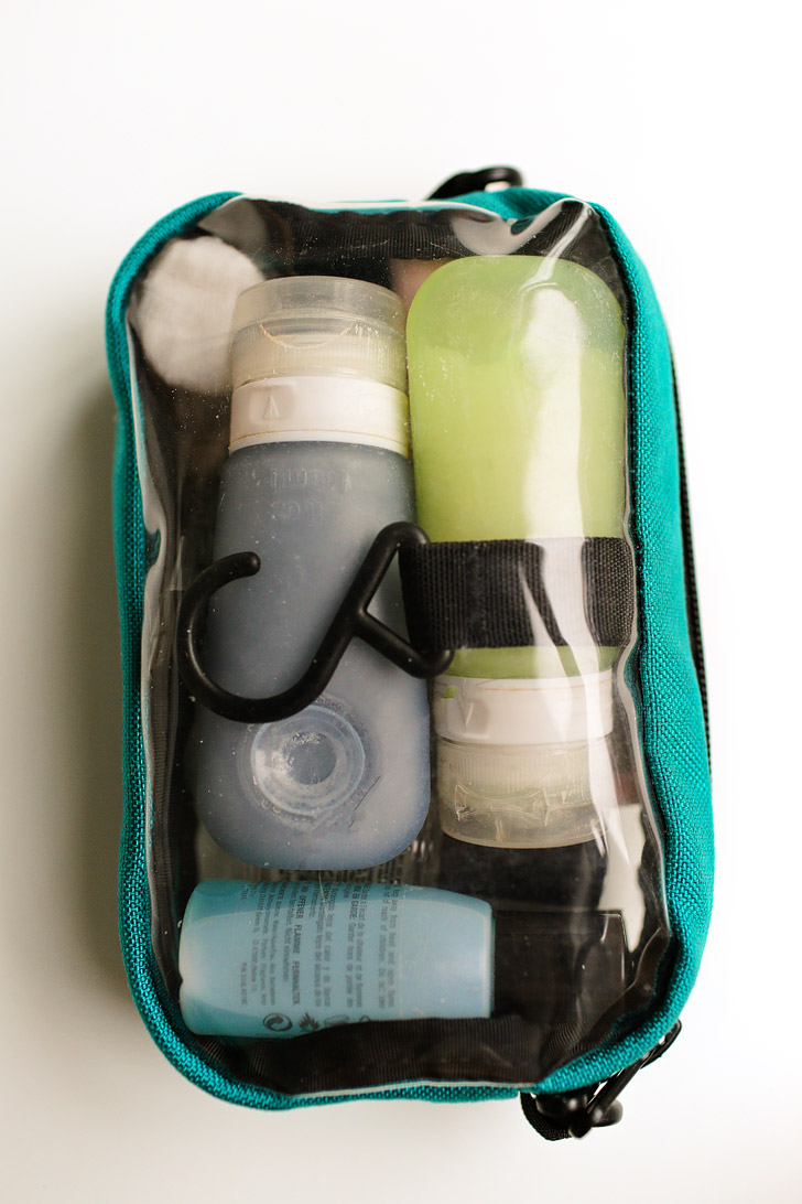 Tom Bihn Bags Reviewed - 3D Clear Organizer Bags for Toiletries.