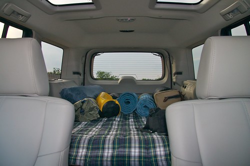 camping jeep commander
