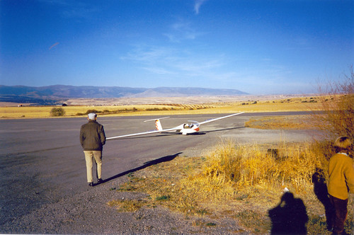 españa geotagged fly spain segovia soaring planeador aerodrome velero aerodromo geo:tilt=0 geo:lat=4088887562457394 geo:lon=4240262679090086 fuentemilanos mmbmrs