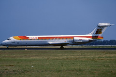 Iberia MD-87 EC-GRL BCN 27/06/1998